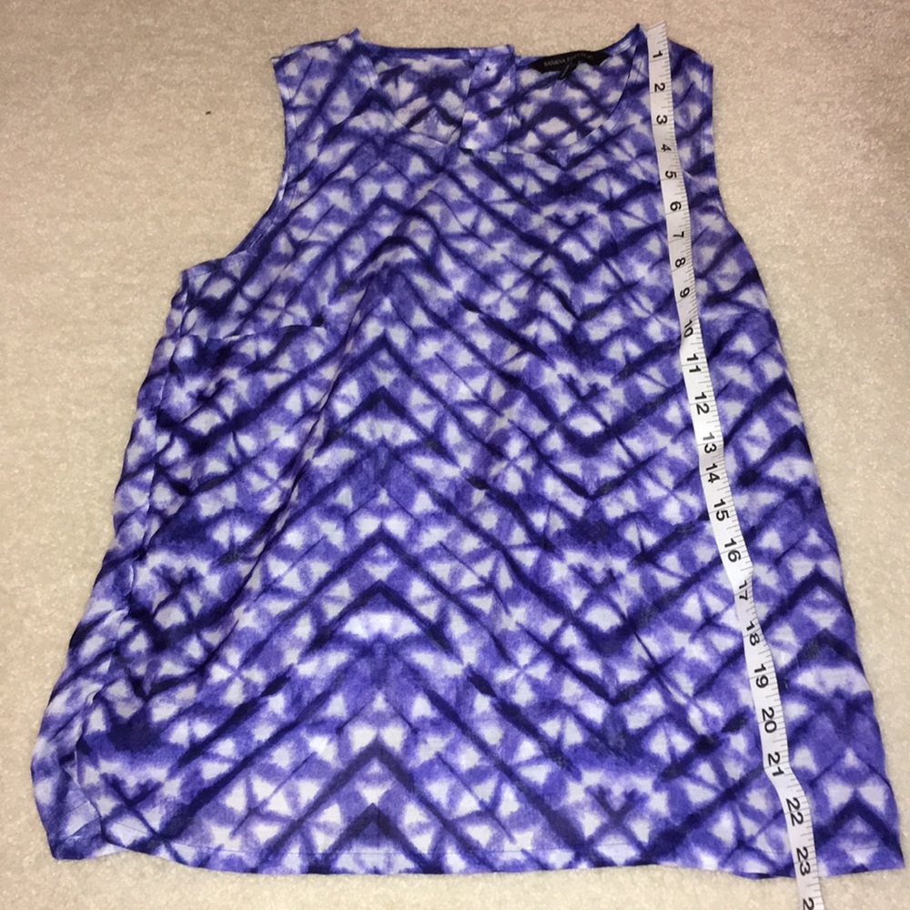 Banana Republic Blue and White Sleeveless Top